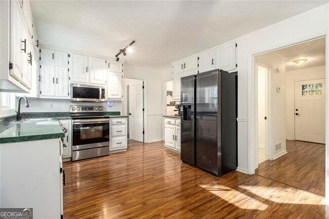 Photo - 8212 Lullwater Ct