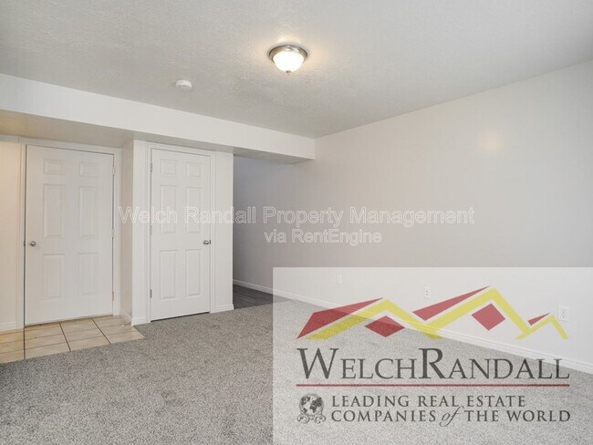 1428 N 2575 E