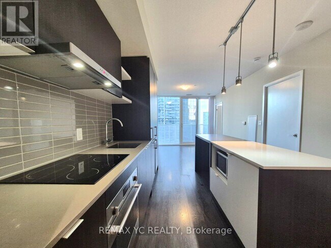 Photo - 100 Harbour St Unité 2909