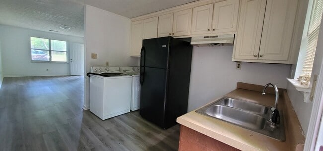 Photo - Duplex in Pike