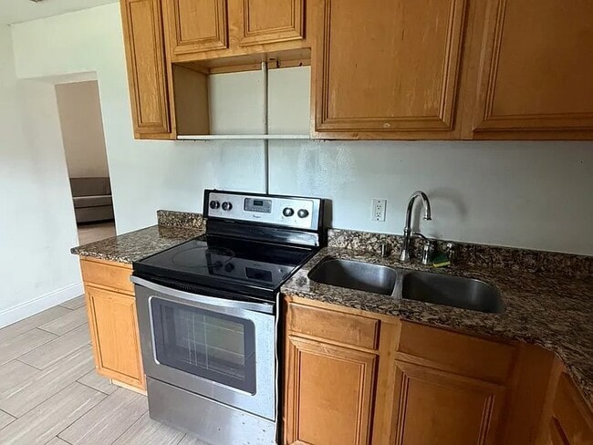 Photo - 803 4th St