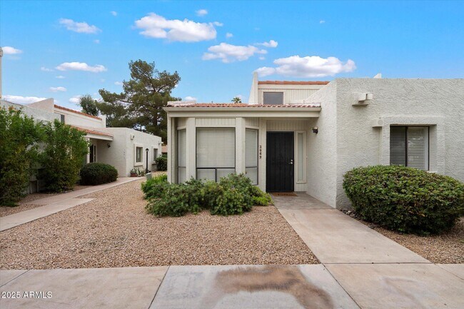 Photo - 3069 E Cannon Dr