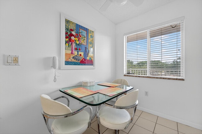 Photo - 14095 Royal Vista Dr Unidad 304