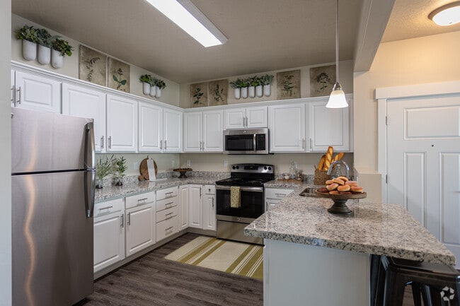 2BR, 2BA - Burano