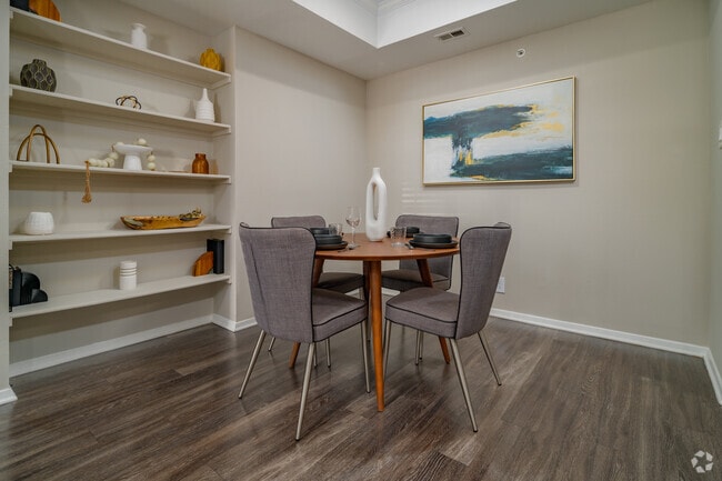 2BR, 1BA - 850 SF Dining Room