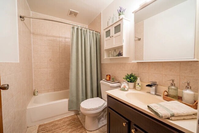 129 W 56th St Unit 3R