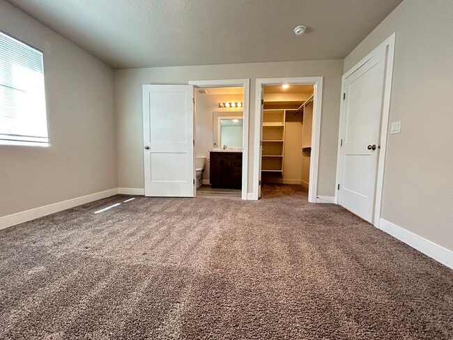 Photo - Price reduced!! Fresh and Clean!! 3 bed 2 bath!!