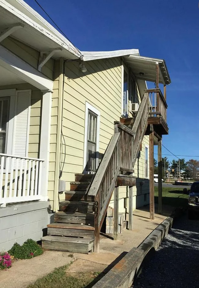 Photo - 907 Walnut St
