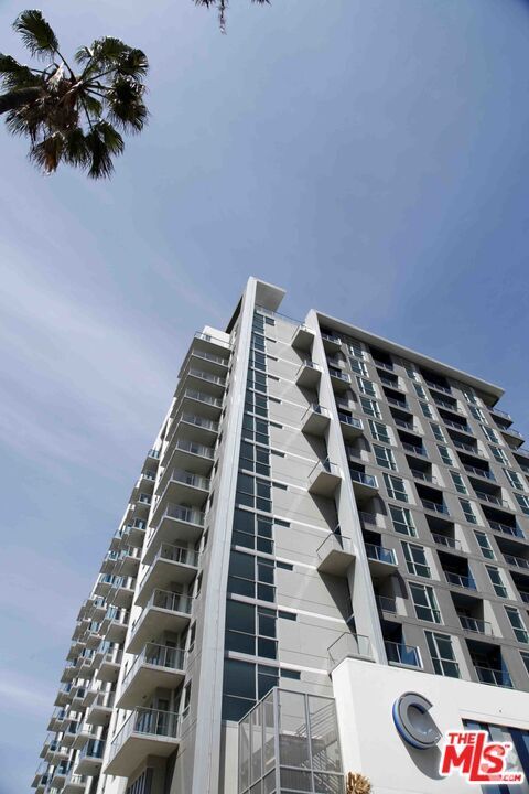 Building Photo - 707 E Ocean Blvd Unit 0501 Rental