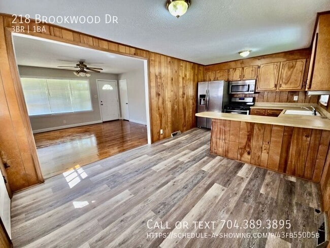Photo - 218 Brookwood Rd