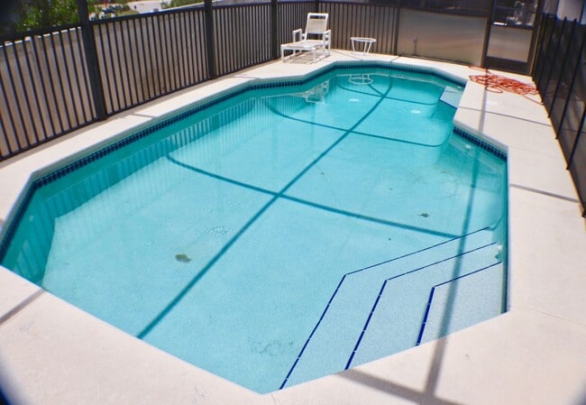 Photo - 655 Knollwood Dr