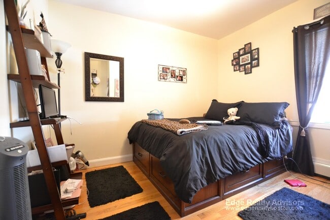 Photo - 345 Market St Unit 2