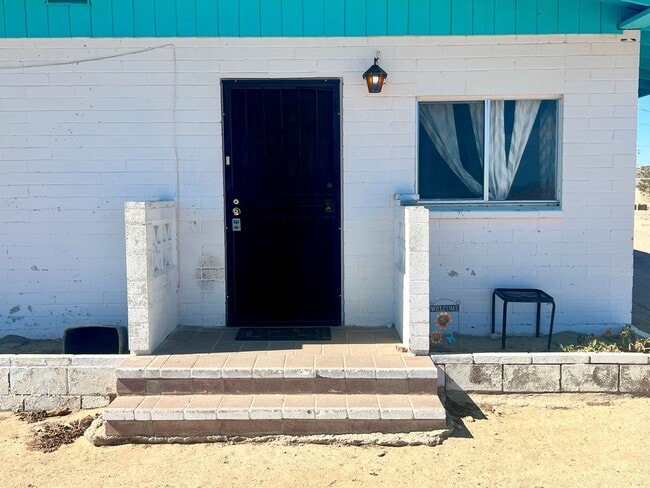 Photo - 73817 Crestview Dr Unidad Back House