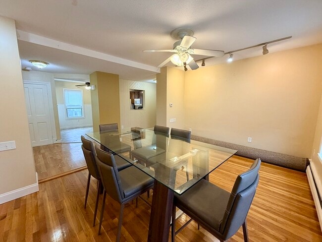 Photo - 59 Whitney Ave Unidad 2