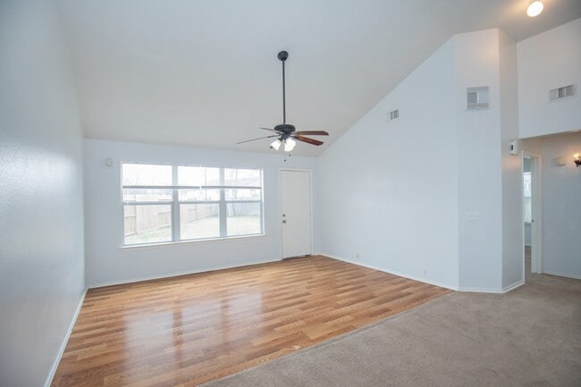 Building Photo - 10447 Sugar Sands Ct