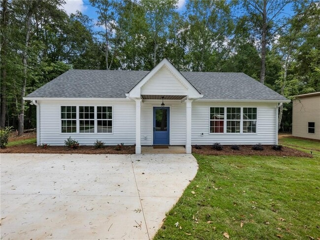 Building Photo - 8079 Beachwood Dr