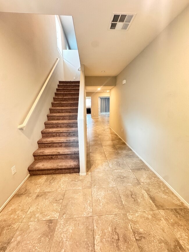 Photo - 4018 White Opal St