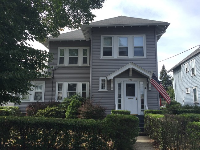 Front - 103 Barnes Ave Casa Adosada
