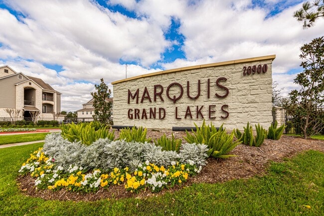 Marquis Grand Lakes