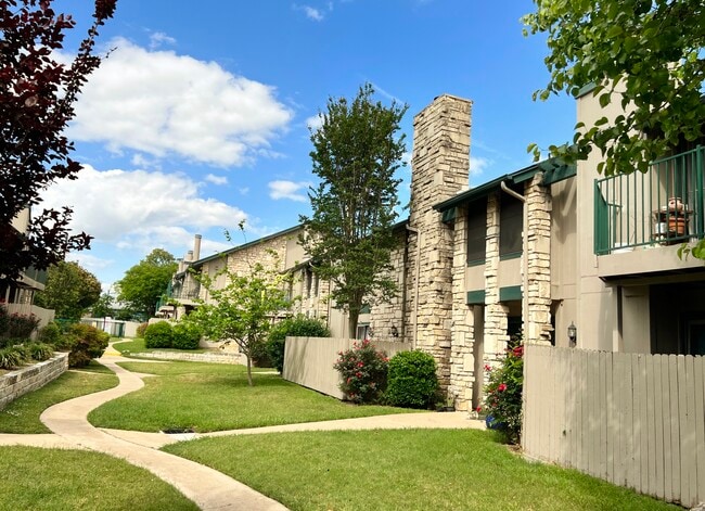 Woodwillow Townhomes and Duplexes