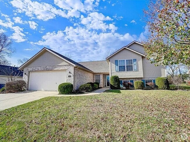 Building Photo - 6739 Evergreen Woods Dr Rental