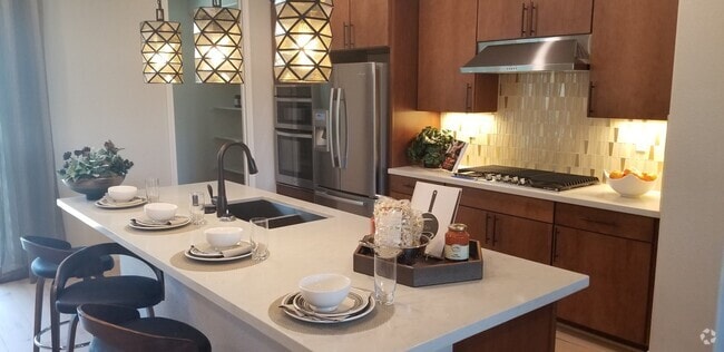 Building Photo - Beautiful end unit 4 bedroom condo in Dublin