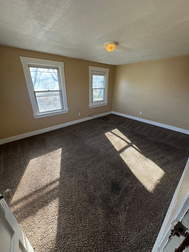 Photo - 601 Farnsworth Ave