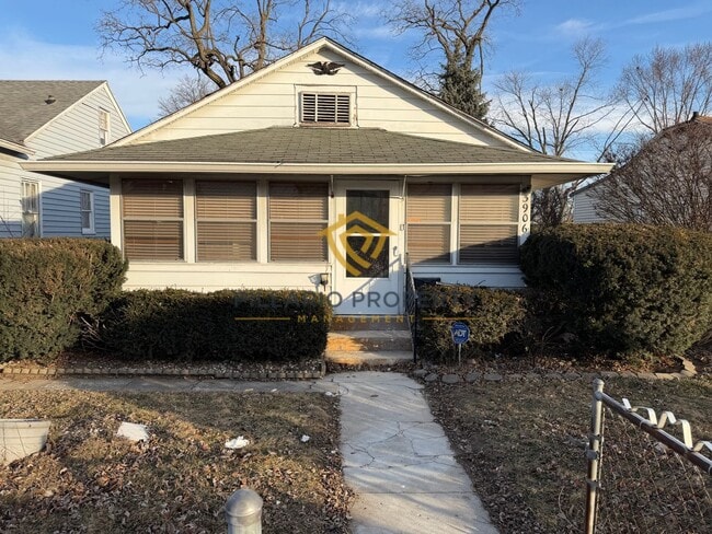 Building Photo - Fully Renovated 3-Bedroom Home Near Christian Park Available NOW!