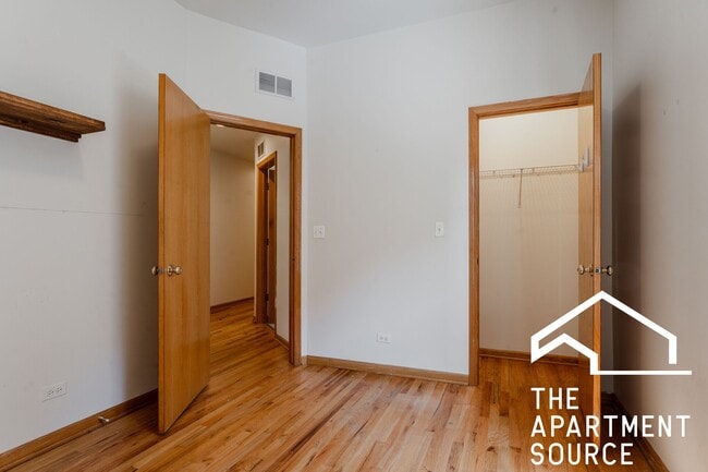 Photo - 1446 N Leavitt St Unit 2F