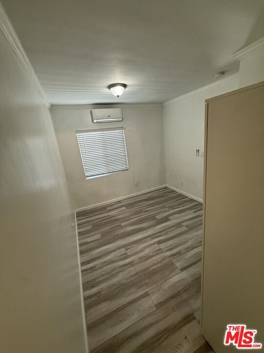 Photo - 2922 S Budlong Ave Unit 7