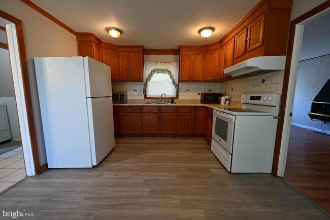 Photo - 1 Pinetree Ln