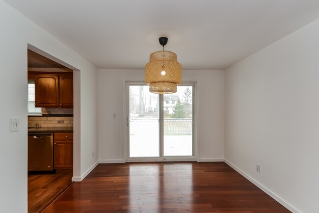 Photo - 3864 Townsley Dr