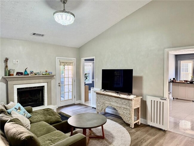 Photo - 3310 Stratton Ln