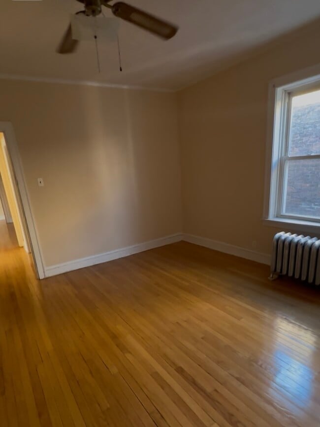 Photo - 7825 S Phillips Ave