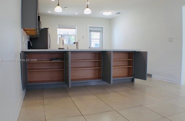 Photo - 1729 N 16th Ct Unidad 1-3