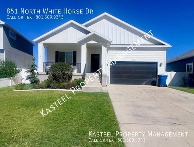 Building Photo - 851 White Horse Dr