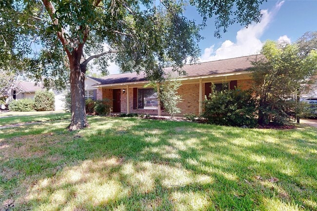 Photo - 5850 Braesheather Dr