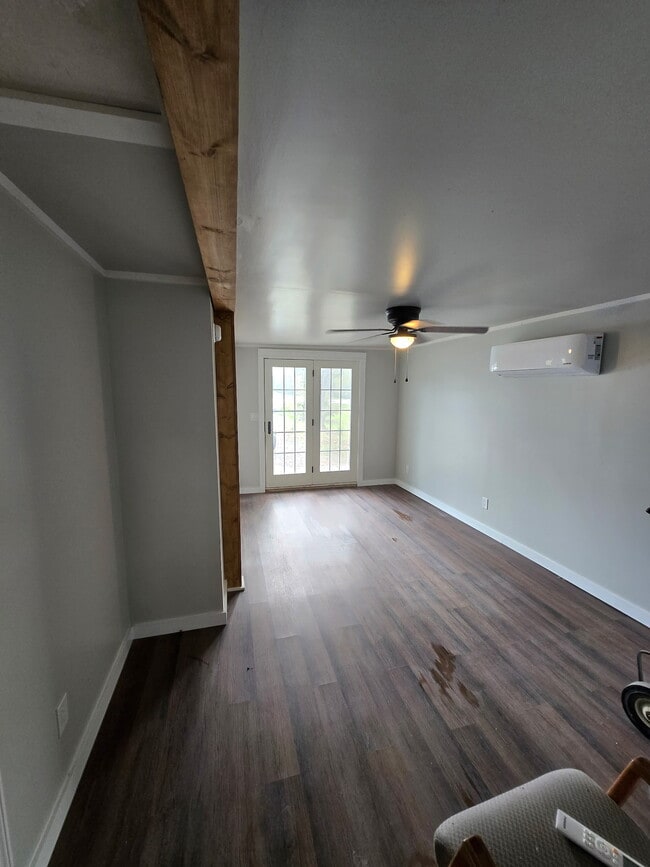 Photo - 7356 Old Cox Pike