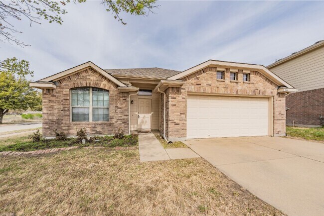 Photo - 636 Saddleway Dr