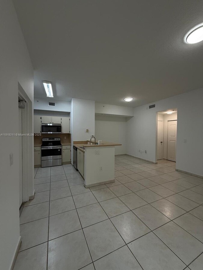 Photo - 7280 NW 114th Ave Apartment Unit 103