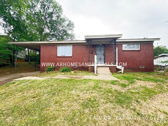 Building Photo - 2209 N Berkley Dr Rental