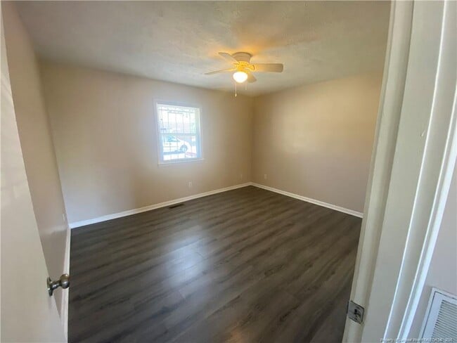 Photo - 4959 Fieldcrest Dr
