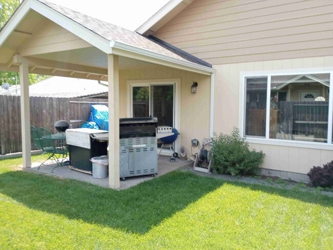 Photo - 1317 NW Conklin Ave