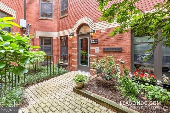 Building Photo - 1225 N Street NW-#E Unit #E Rental