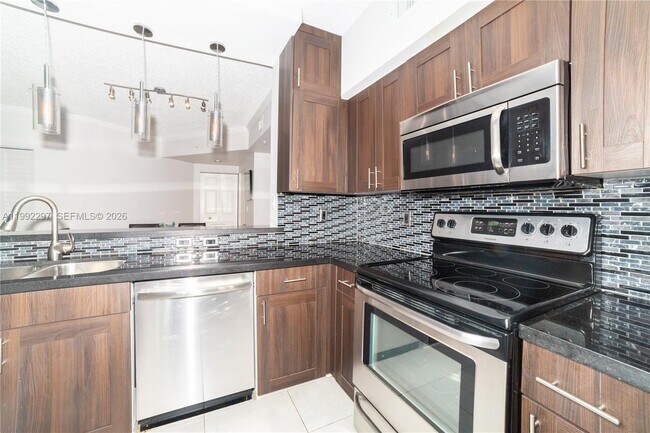 Photo - 17100 N Bay Rd Unidad 1802