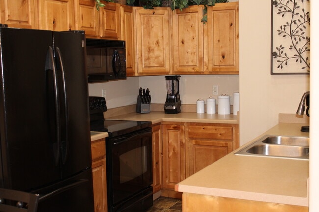 Kitchen - 325 W 700 N Unit 12