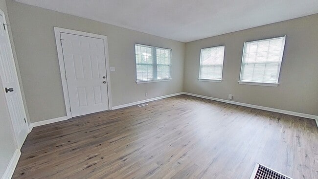 Photo - 7409 Sparta Ave