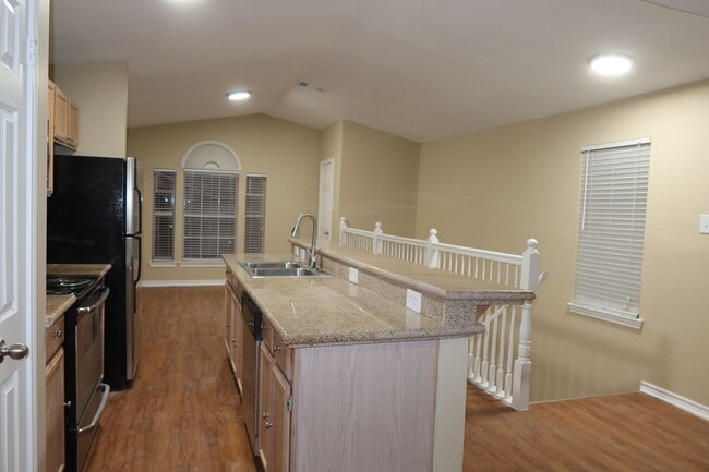 Photo - POINTE 360 @ 2222 - Stand Alone 1BD  WITH GARAGE- RESORT POOL - DOG PARK- Rent Special