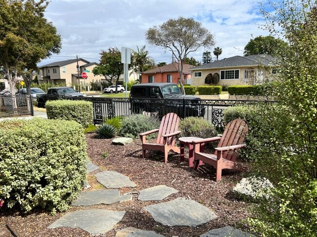 Photo - 4209 W 169th St