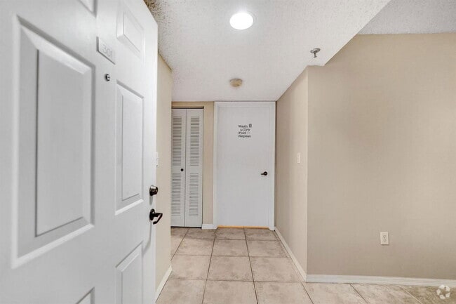 Building Photo - 9470 Tangerine Pl Unit 301 Rental